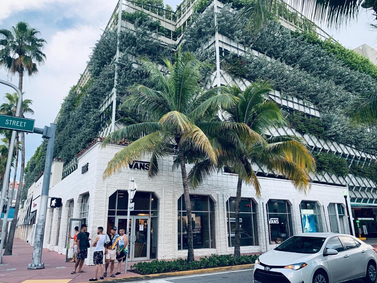 Summer House - Miami Beach, Miami Beach